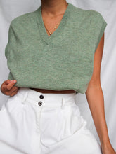 Load image into Gallery viewer, best knitted sleeveless jumper (L)