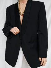 Load image into Gallery viewer, Black smoking blazer