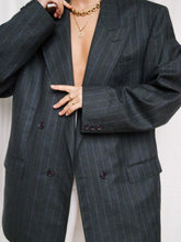 Load image into Gallery viewer, "Noblet" cross blazer