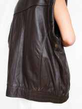 Load image into Gallery viewer, Brown sleeveless leather jacket (L men)