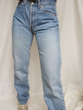 Load image into Gallery viewer, LEVI'S denim pants (36)