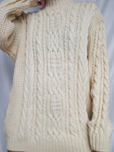 Load image into Gallery viewer, "Creamy" knitted jumper (L)