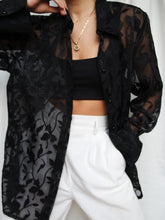 Load image into Gallery viewer, "De Flore" black shirt