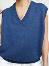 Load image into Gallery viewer, "Mia" sleeveless knitted jumper