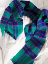 Load image into Gallery viewer, "Emma" scarf