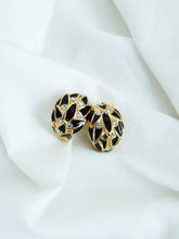 Load image into Gallery viewer, “Danielle” clip on earrings