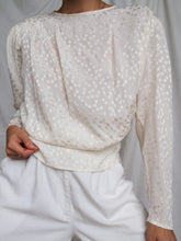 Load image into Gallery viewer, "Misaki" silk blouse (L)