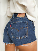 Load image into Gallery viewer, 501 LEVI'S shorts - lallasshop