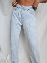 Load image into Gallery viewer, 501 LEVI'S pants (W33 L32)