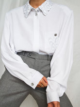 Load image into Gallery viewer, "Ying" white blouse (XL)