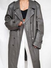 Load image into Gallery viewer, "New York" leather coat