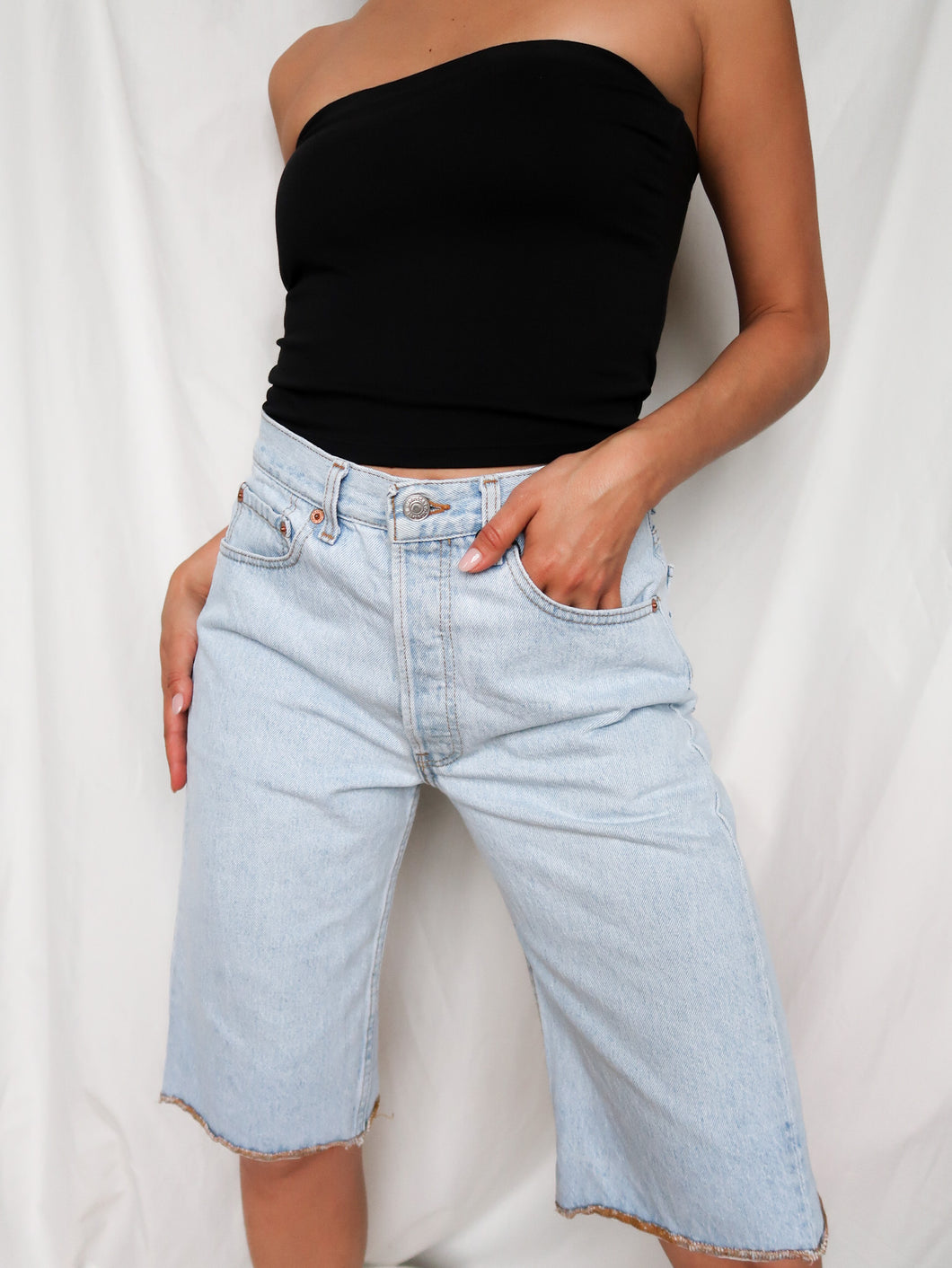 LEVI’S denim shorts