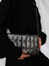 Load image into Gallery viewer, vintage snake clutch bag
