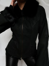 Load image into Gallery viewer, Vintage shearling vest
