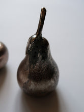 Load image into Gallery viewer, “Apple &amp; pear” salt and pepper shaker
