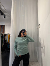 Load image into Gallery viewer, PURE VIRGIN WOOL KNIT
