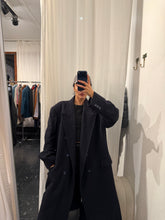 Load image into Gallery viewer, WOOL CASHMERE NAVY BLUE COAT
