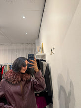 Load image into Gallery viewer, VINTAGE FUR COLLAR (raccoon)

