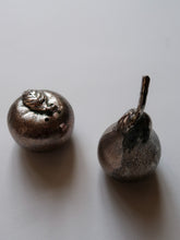 Load image into Gallery viewer, “Apple &amp; pear” salt and pepper shaker
