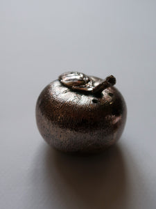 “Apple & pear” salt and pepper shaker
