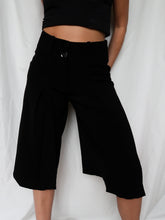 Load image into Gallery viewer, CAROLL bermuda shorts
