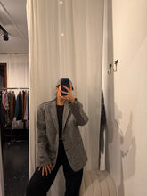 Load image into Gallery viewer, HENRI MOLINIER WOOL BLAZER
