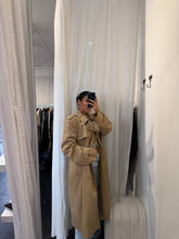 Load image into Gallery viewer, VINTAGE TRENCH COAT
