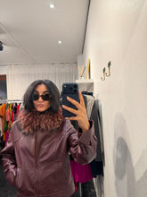 Load image into Gallery viewer, VINTAGE FUR COLLAR (raccoon)

