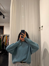 Load image into Gallery viewer, BLUE CASHMERE JUMPER
