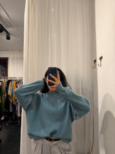 Load image into Gallery viewer, BLUE CASHMERE JUMPER
