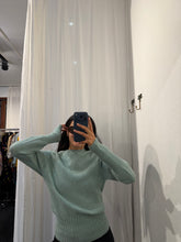 Load image into Gallery viewer, PURE VIRGIN WOOL KNIT
