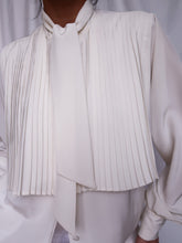 Load image into Gallery viewer, &quot;Helen&quot; vintage blouse
