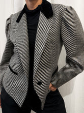 Load image into Gallery viewer, “Alma” Vintage wool blazer
