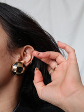 Load image into Gallery viewer, LANVIN clip on earrings
