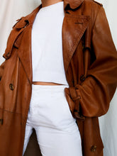 Load image into Gallery viewer, Camel leather trench
