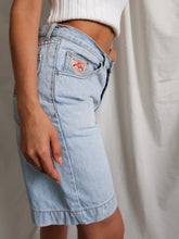 Load image into Gallery viewer, &quot;Bermudes&quot; denim shorts
