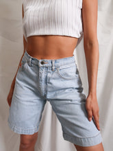 Load image into Gallery viewer, &quot;Bermudes&quot; denim shorts
