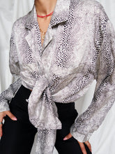 Load image into Gallery viewer, FURSTENBERG silk shirt
