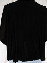 Load image into Gallery viewer, &quot;Sophia&quot; pleated shirt
