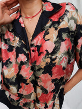 Load image into Gallery viewer, &quot;Rosas&quot; silk shirt
