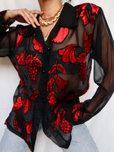 Load image into Gallery viewer, &quot;grappe&quot; vintage shirt
