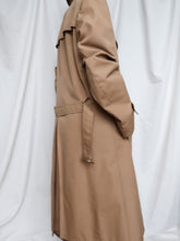 Load image into Gallery viewer, &quot;Majesty&quot; trench coat
