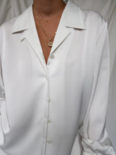 Load image into Gallery viewer, &quot;Ivoire&quot; satin shirt
