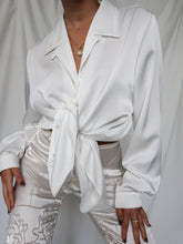 Load image into Gallery viewer, &quot;Ivoire&quot; satin shirt
