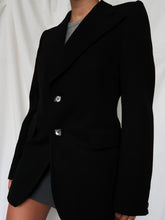 Load image into Gallery viewer, &quot;Taylor&quot; black blazer
