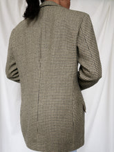 Load image into Gallery viewer, &quot;Lady&quot; houndstooth blazer
