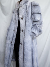 Load image into Gallery viewer, &quot;Bella&quot; fake fur coat
