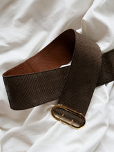 Load image into Gallery viewer, &quot;Snake&quot; leather belt
