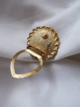 Load image into Gallery viewer, DAVID GROSS scarf ring
