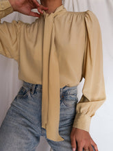 Load image into Gallery viewer, &quot;Sand&quot; silk shirt
